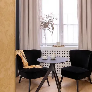 mihotel-charit.hotels-rhonealpes.com/